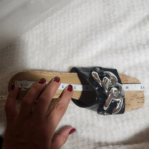 Marc Fisher LTD Black Leather Block Heel Sandals with Silver Chain – Size 9M - Picture 4 of 6